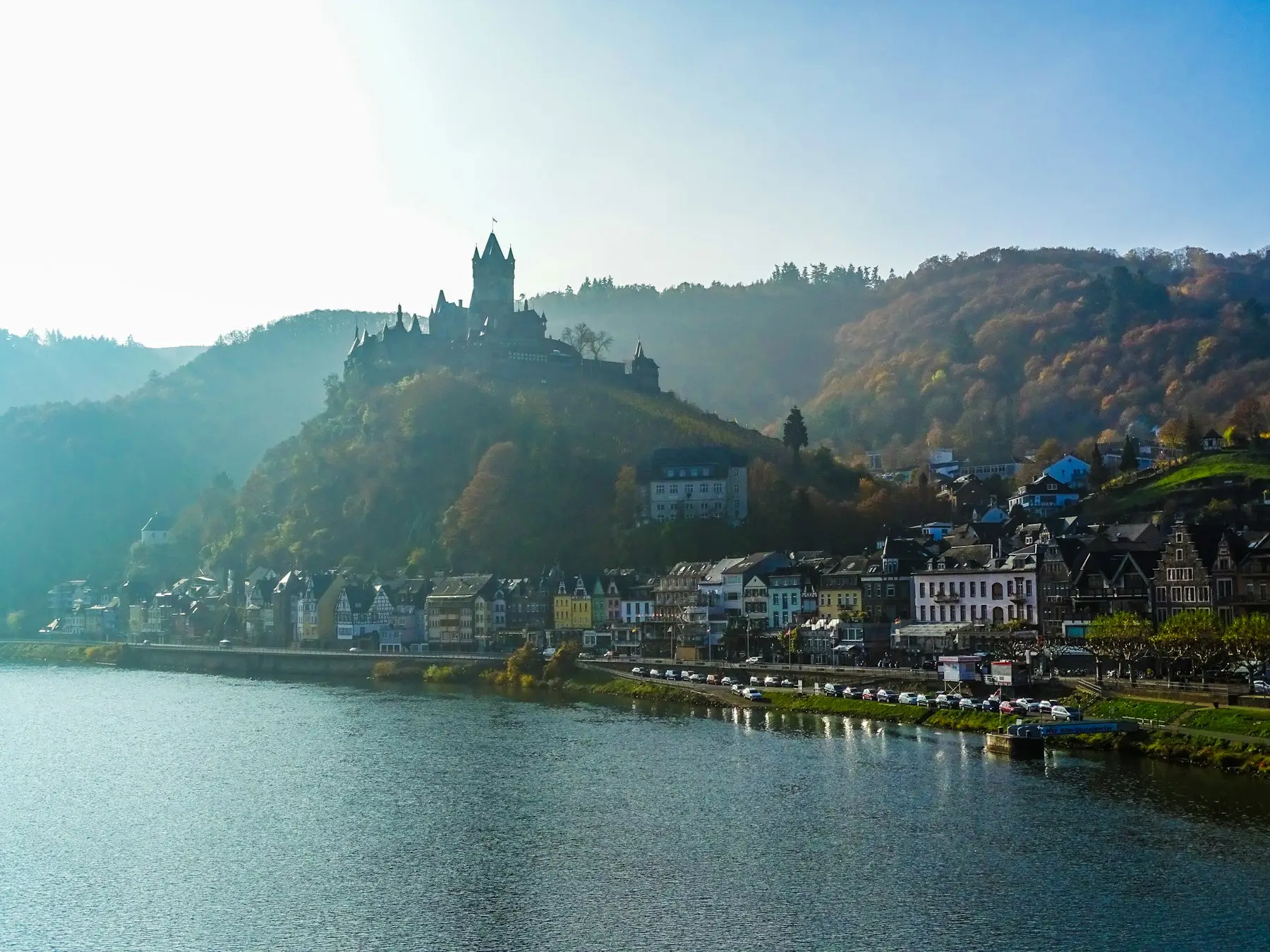 Die Reichsburg im Herbstlicht